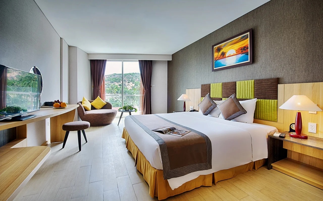 Muong-Thanh-Holiday-Mui-Ne-Deluxe-King-Ocean Muong-Thanh-Holiday-Mui-Ne-Deluxe-King-Ocean