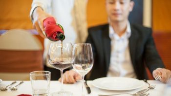 Mường Thanh Holiday Quảng Bình - Hoa Hồng Bar