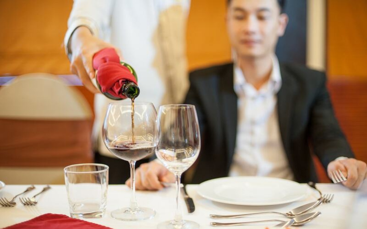 Mường Thanh Holiday Quảng Bình - Hoa Hồng Bar Mường Thanh Holiday Quảng Bình - Hoa Hồng Bar